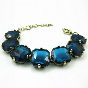 European American Retro Women Bracelet Antique Gold Alloy Deep Blue Rhinestone Emerald Cut Adjustable Chain Luxury Jewelry Gift