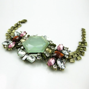 Vintage Alloy Floral Statement Bracelet For Women Bohemian Inlaid Colorful Rhinestone Palace Style Retro Jewelry Accessory