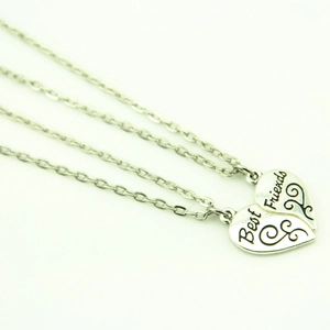 Collier cœur brisé séparable argenté avec gravure Best Friends pour meilleures amies