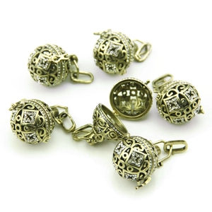 Vintage Alloy Filigree Hollow Ball Cage Pendant Rhinestone Inlaid Aromatherapy Essential Oil Diffuser DIY Jewelry For Women