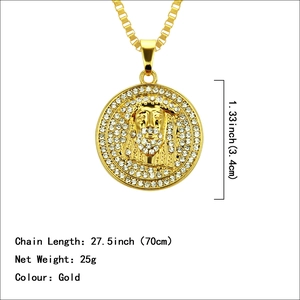 Collier pendentif Jésus doré serti de strass avec chaîne maille box style hip hop