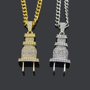Hip-Hop-Halskette mit eisigen Stecker-Anhängern in Silber und Gold für Herren