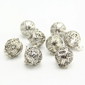 DIY antique silver hollow sphere lockets with tree branch patterns for oil diffusers