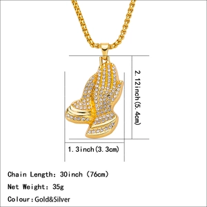 Collier hip hop main de fatma dorée avec dimensions et chaîne de 30 pouces incluse