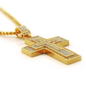 Luxurious hip hop gold cross pendant necklace with sparkling iced out crystal pavé setting