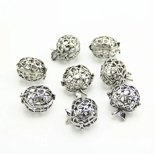 Pendentif Pomme en Forme de Cœur Ajouré en Argent Antique Vintage Médaillon Diffuseur d'Huiles Essentielles pour Accessoires Bijoux