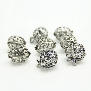 Lot de sept pendentifs pomme cœur ajourés en argent vintage pour diffuseur d'huiles