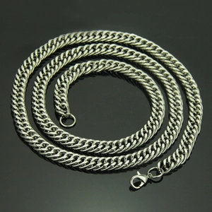 Collana a doppia maglia cubana argento classica con chiusura a moschettone a spirale