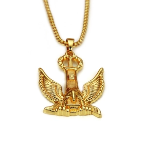 Halskette mit 18K Goldadler-Anhänger, aufwendigen Flügeln und Hip-Hop Vintage-Stil