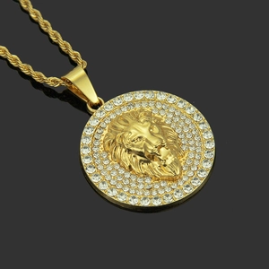 Hip hop gold lion head pendant necklace with rhinestones on a twisted rope chain