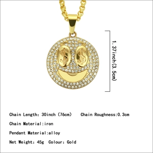 Collier hip hop visage souriant doré avec yeux dollar et strass brillants sertis