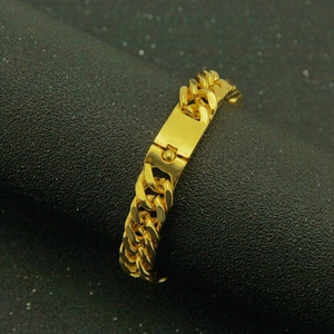 Men's bold hip hop gold Cuban link chain ring with high polish metallic finish