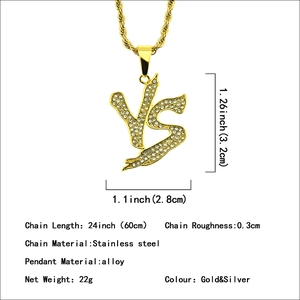 Pendentif lettre VS incrusté de strass avec chaîne torsadée dorée style hip-hop