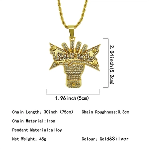 Collana hip hop dorata con pendente a pugno Really Rich e dollari con cristalli