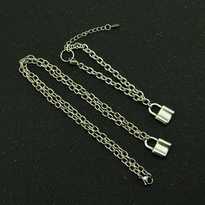 Hip hop silver chain necklace set with minimalist polished padlock pendants for men and women