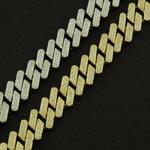 Bracelets à maillons cubains avec cristaux pavés en finitions or et argent