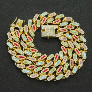 Chaîne cubaine dorée hip hop pour homme avec cristaux colorés et maillons sertis de diamants