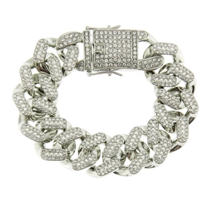 Detail eines 21mm silbernen Cuban-Link-Armbands mit Strasssteinen und Kastenverschluss