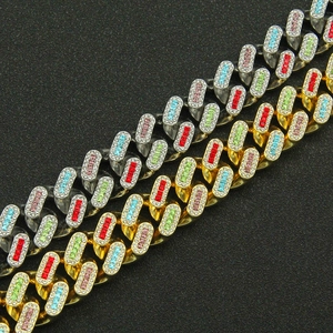 Collier Cuban Link hip hop avec strass colorés en finitions dorée et argentée