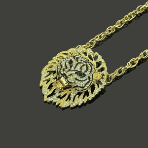 Hip hop lion head necklace with sparkling crystals and thick gold rope chain