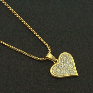 Collar con colgante de corazón dorado estilo hip hop con cristales brillantes para hombre mujer