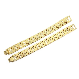 Set de bracelets larges dorés style hiphop pour homme avec maillons polis et texturés
