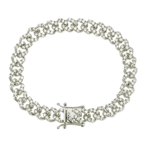 Macro de bracelet gourmette argentée 8mm avec zircons micro-pavés et fermoir à double sécurité