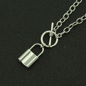 Collana unisex con pendente a lucchetto argento e chiusura OT lucidata