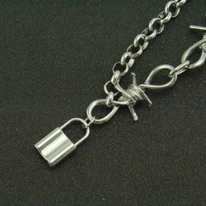 Silver punk choker necklace with mirror lock pendant and thorn chain link design
