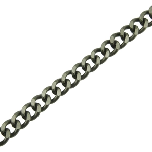 Punk style single layer skull waist chain with gunmetal curb links for men's streetwear