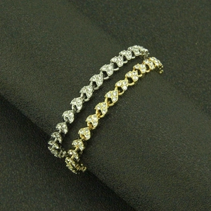 Bracelets élégants en forme de cœur or et argent sertis de cristaux étincelants
