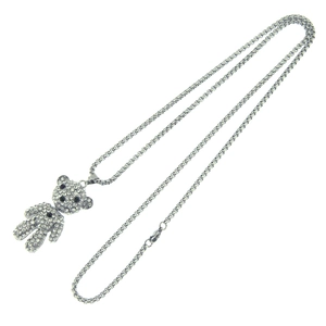 Collier avec pendentif ours argenté serti de strass sur une longue chaîne