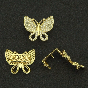 Collier Cuban Link papillon hip hop avec zircons micro-paves et finition dorée chic