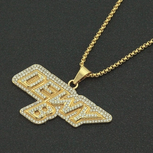 Collana hip hop con ciondolo Deny Boy placcato oro e strass bianchi scintillanti