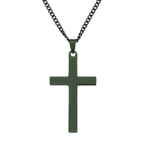 Détail du collier pendentif croix en acier inoxydable noir mat avec chaîne gourmette