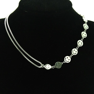 Minimaliste Couleur Argent Alliage Visage Souriant Pendentif Collier Pour Femmes Hip Hop Chaîne Box Collier Et Bracelet Ensemble Bijoux