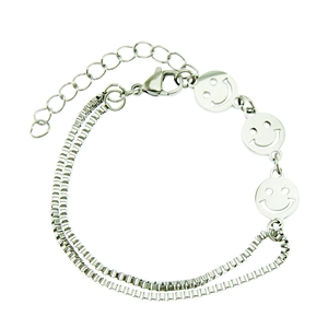 Collier double chaîne argentée avec motifs smiley minimalistes et fermoir mousqueton