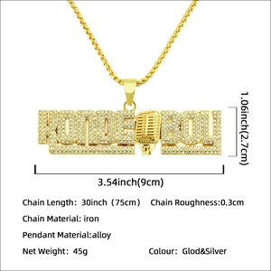 Collana hip hop oro con ciondolo HONDE BOY microfono e strass su catena da 75 cm