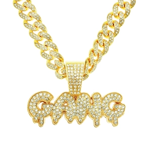 Hip-Hop Gang Buchstaben Anhänger Halskette Für Herren Damen Zinklegierung Strass Panzerkette Personalisierte Streetwear Schmuck
