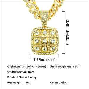 Collier hip hop avec pendentif carré doré serti et chaîne cubaine de 50 cm pour homme