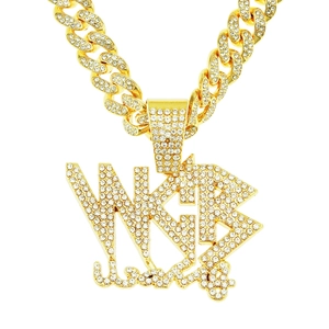 Collier Pendentif Lettre Alphabet Hip Hop Glacé Plaqué Or Argent Alliage Strass Chaîne Cubaine Bijoux pour Hommes Femmes