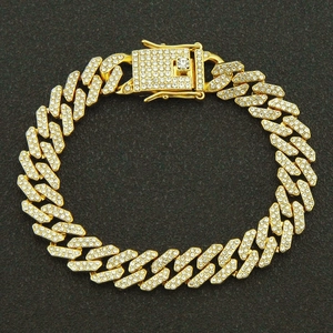 Exaggerated gold plated Cuban chain necklace with sparkling full diamond rhombic rhinestones