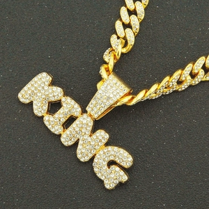 Collier hip-hop doré avec pendentif KING et chaîne cubaine sertie pour homme