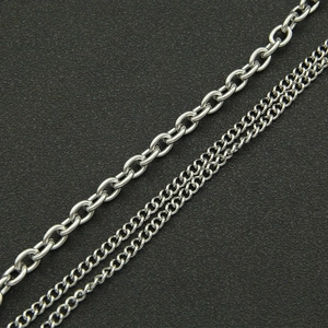 Collier multicouche hip hop en acier inoxydable argenté avec croix et zircon pour hommes