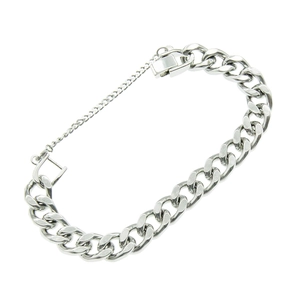 Unisex silver Cuban chain bracelet with layered safety link in minimalist Harajuku style