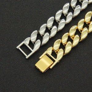 Klassische Panzerarmbänder in Gold und Silber mit sicherem Faltverschluss für Herren