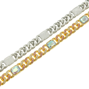 Ensemble de bracelets gourmette sertis de pierres colorées et strass pour un style hip-hop