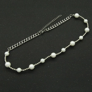 Collier mode demi-perle et chaîne cubaine argentée avec chaînette de réglage