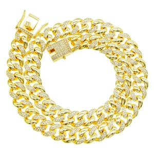 Collana da uomo Cuban Link placcata in oro 18 carati con strass scintillanti pavé