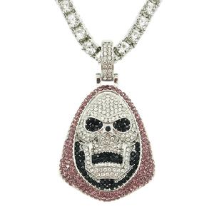 Pendentif tête de mort hip hop avec strass violets et chaîne tennis glacée